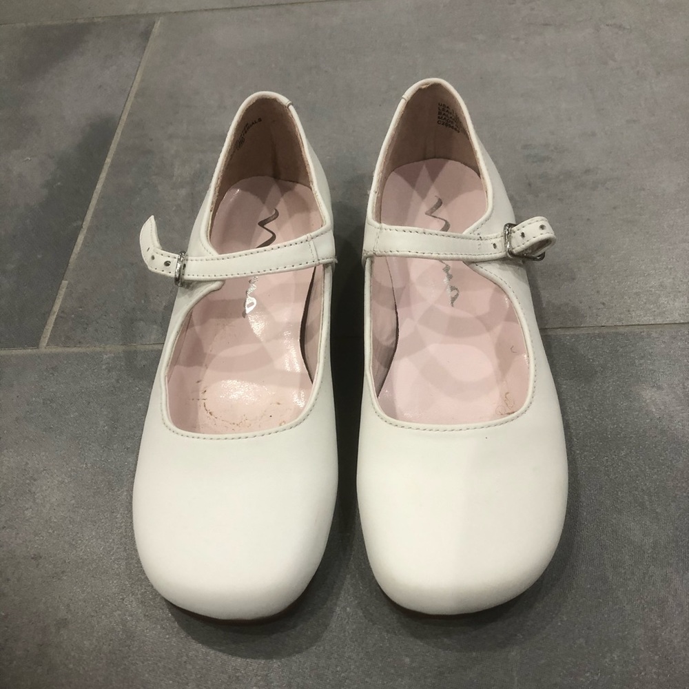 Nina white leather size 13 shoes EUC